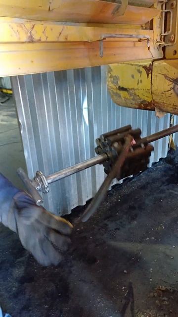 Реставрация экскаватора 🚜 Обратный молоток 🔨 и газо смотреть онлайн