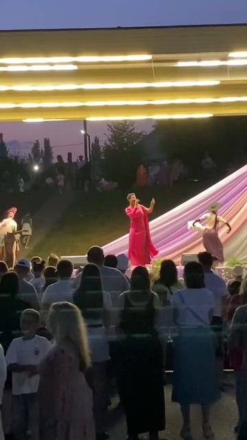 Мы сегодня были на праздники. День семьи 💕 ￼ смотреть онлайн