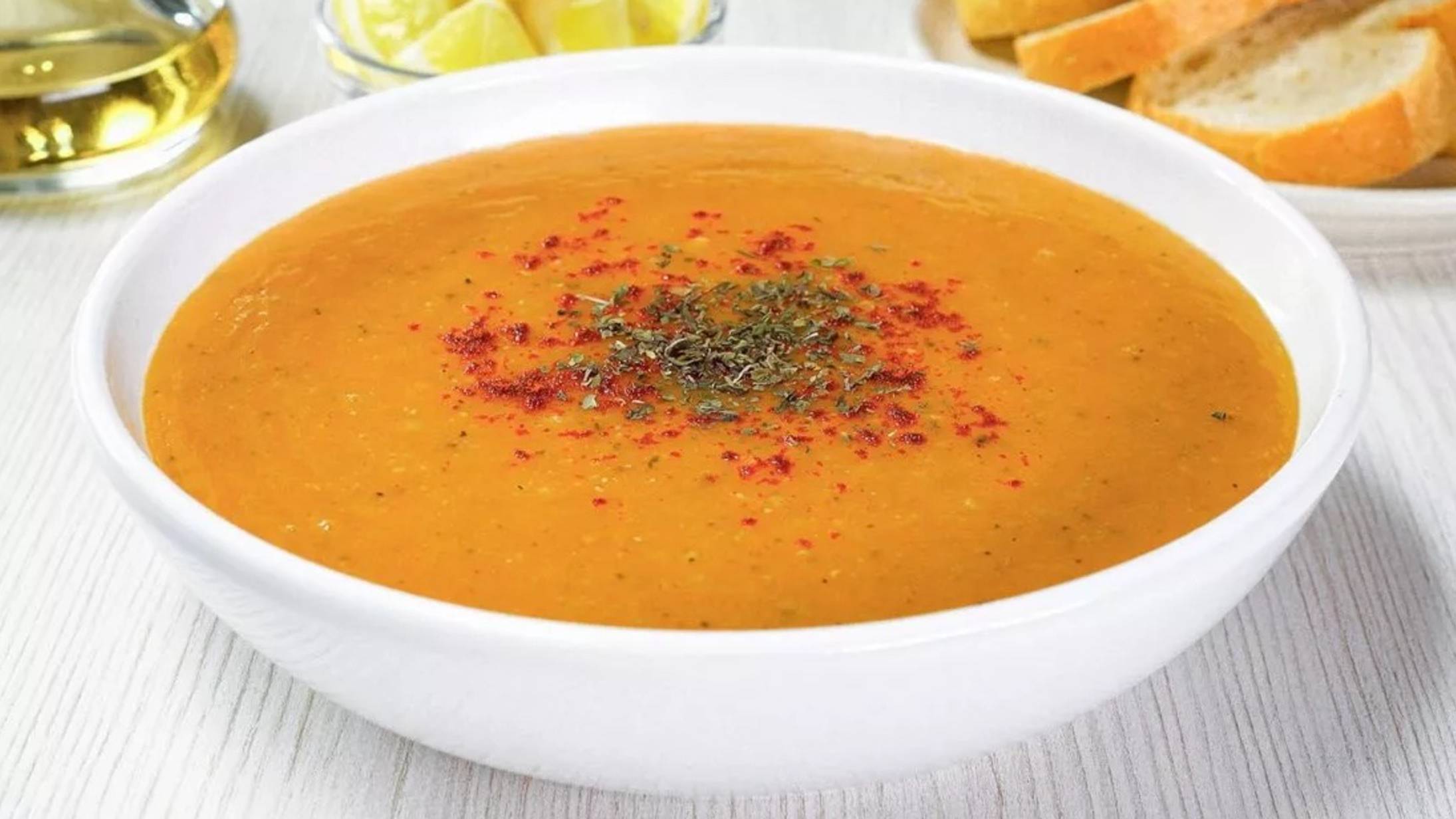 Знаменитый Турецкий ЧЕЧЕВИЧНЫЙ СУП – Эзогелин Чорбасы __ Суп Невесты. Рецепт от Всегда Вкусно! смотреть онлайн