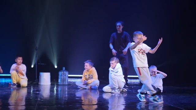 Breakdance, педагоги Кошелев Николай + Максим смотреть онлайн
