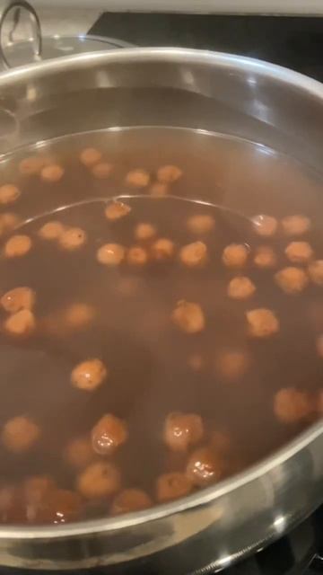 Бабл ти, хорошо, если у вас есть широкие трубочки для э? смотреть онлайн