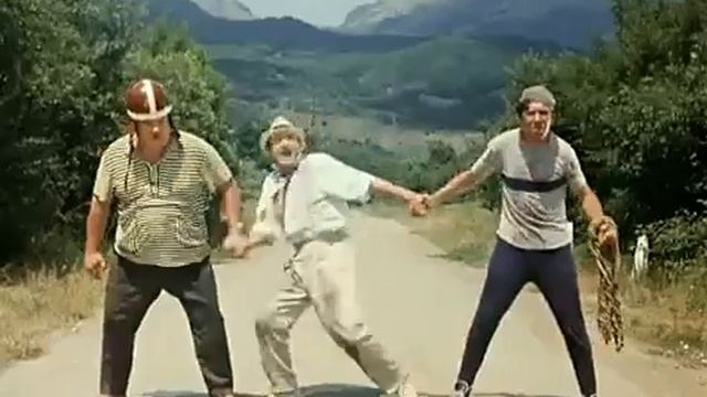 Трус сцена на дороге смотреть онлайн