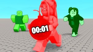 Роблокс папа и дочка передаём бомбу