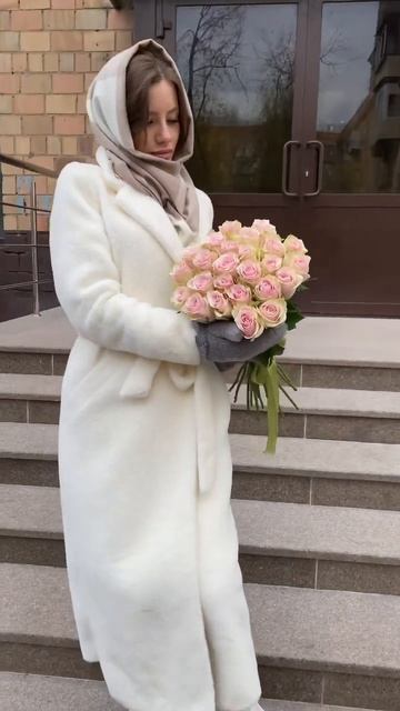 Роза нежно-розовая Пинк Атена 50 см #розы