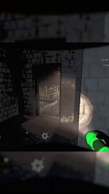 у меня фонарик есть, а не у тебя #shorts #funny #trending #edit #lethalcomp смотреть онлайн