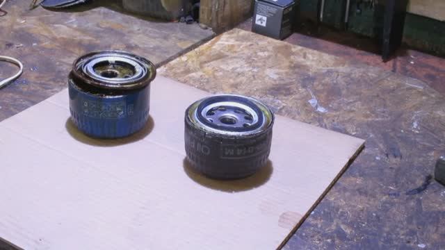 Дешевый масляный фильтр создал проблему. Распилим, посмотрим, сравним. смотреть онлайн