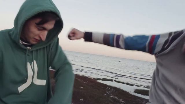 ЗОЛОТО РЭП ЦЕПИ ПЛЯЖ / Ice Cube – Check Yo Self смотреть онлайн