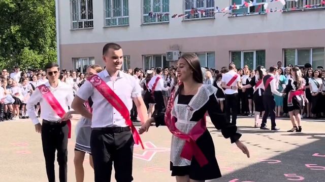 влог: последний звонок 2024 | выпускники | прощай 9 класс смотреть онлайн