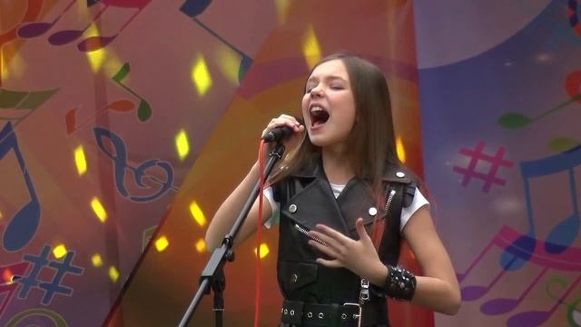 Гран-при фестиваля "Золотая пчелка" в Климовичах (2017) смотреть онлайн