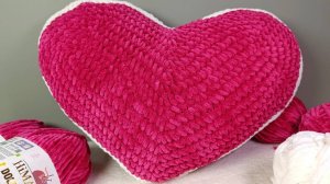 Плюшевая подушка Сердце крючком 🧶