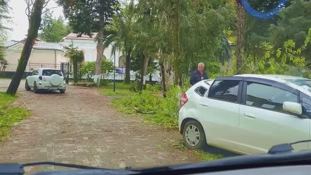 Налетел внезапный ураган🌪️ машина в хлам 🫣 Едем в Черниговку на водопады 🏞️ смотреть онлайн