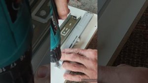 доводчик BLUM с шариковыми направляющими для выдвижных ящиков