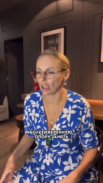 Женщины чаще всего рожают на полу! #роды #схватки #потуги смотреть онлайн