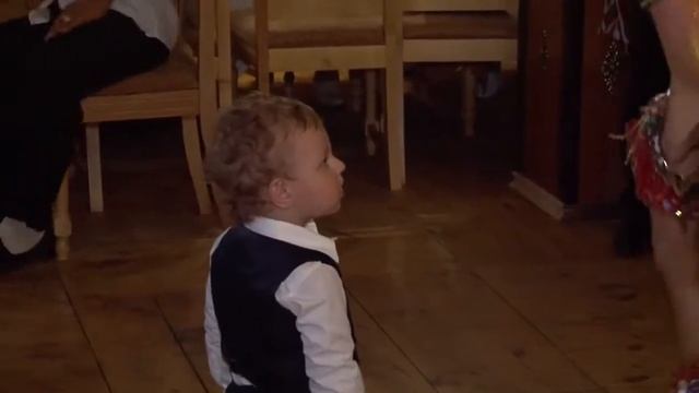 Маленький ценитель восточных танцев (Little Connoisseur Of Oriental Dance)