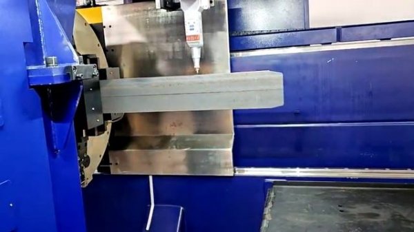 Сложная резка швеллера на трубном лазере Weber