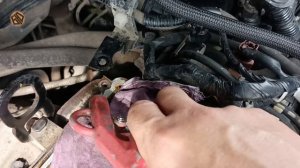 Мазда 5. Замена прокладки крышки клапанов.