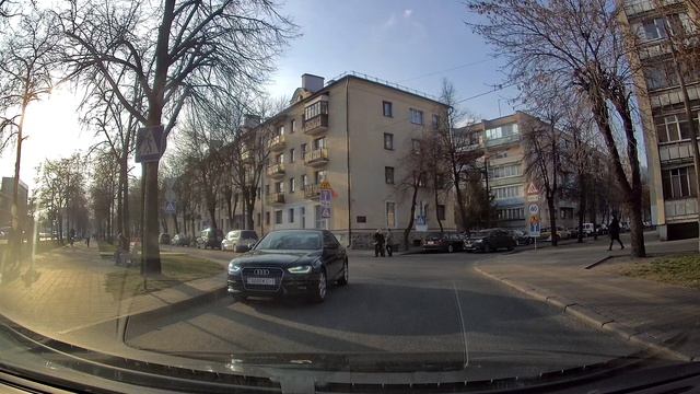 Едут и едут на кирпич. смотреть онлайн