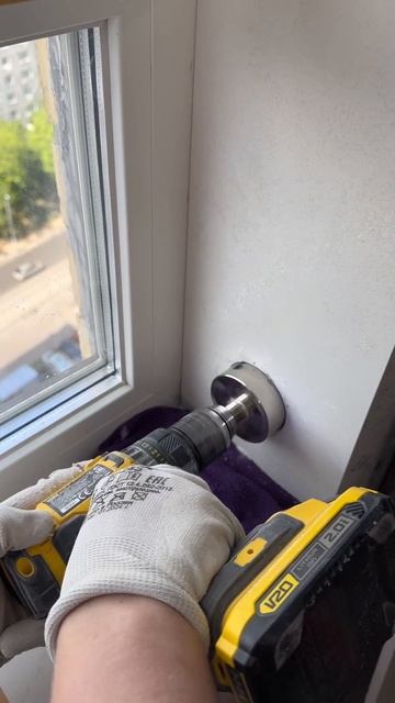 Сверление отверстия в керамограните. смотреть онлайн