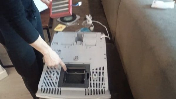 Устанавливаем нагревательный элемент в бризер Ballu asp 20