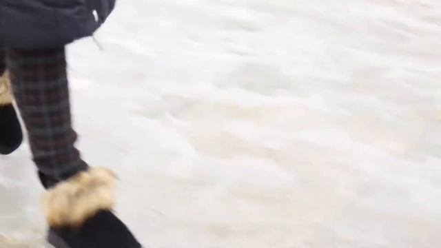 25 02 2021 Слякоть у главного входа на ВДНХ смотреть онлайн