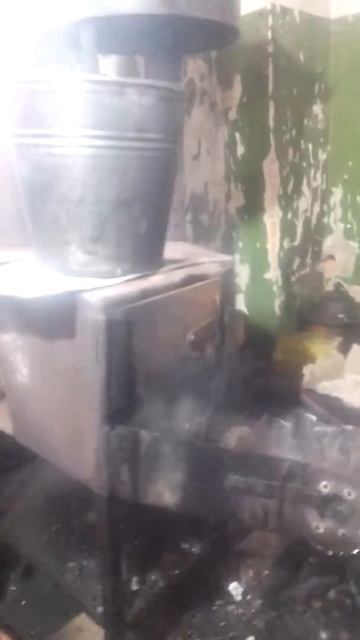 Буржуйка на масле отдыхает...