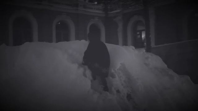 В очереди на выставку Филипа Трейси смотреть онлайн
