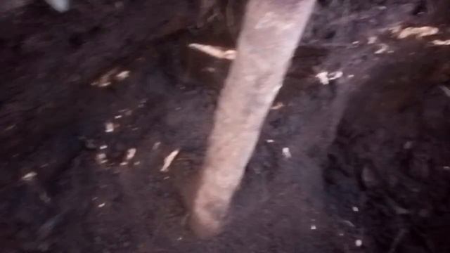 Как укрепить заборные столбы бетоном, если основание ? смотреть онлайн