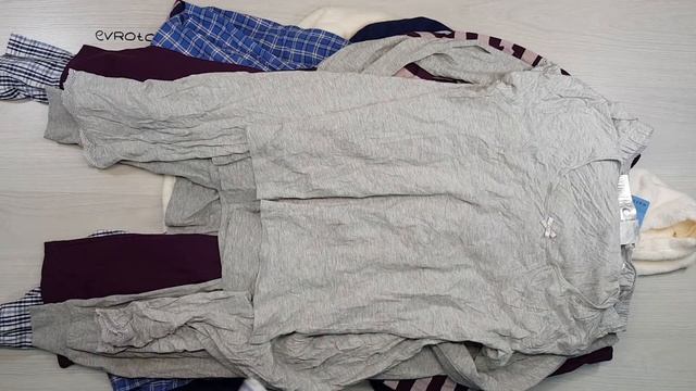 01975 Домашняя одежда (CRANE) 1 пак 13,6 11,90€