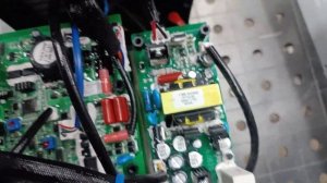 ПТК ХАНКЕР MULTIWAVE TIG 200 P AC/DC PFC LCD H05. Смотрим внутренности