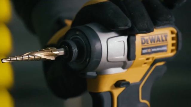Шуруповерт DeWalt 12V смотреть онлайн