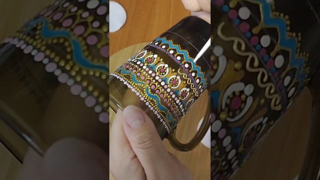 Секрет линии по круглой форме. Роспись кружки акрилов?