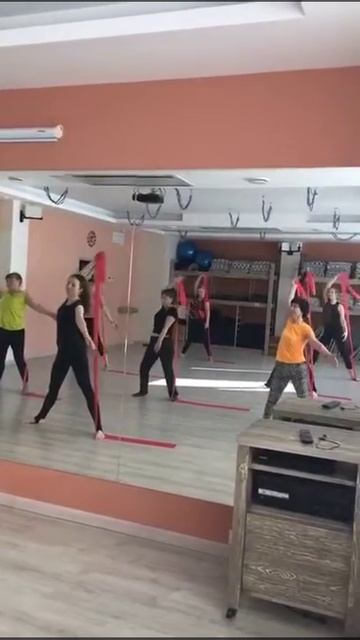 Класс “Port De Bras”