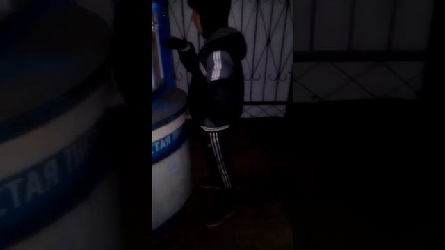 Где моя вода?! Воду мне дайте!! смотреть онлайн