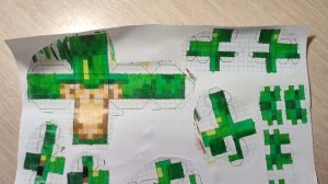 Сделал снежную лягушку из Майнкрафта из бумаги.🐸 #diy #papercraft #minecraft