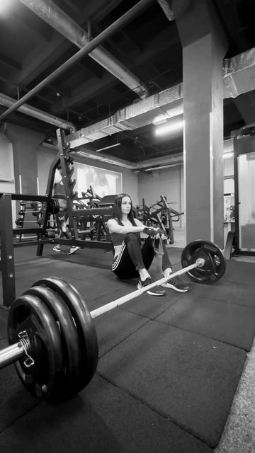 Когда тренируешься один 🥺 #shorts #gym #gymhumor #юмор #тренажерныйзал #спорт #befit