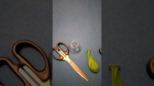Пистолет из шарика и горлышка бутылки =)