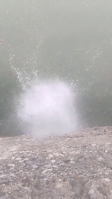 вот как выглядит БРОСИТЬ камень на воде. смотреть онлайн