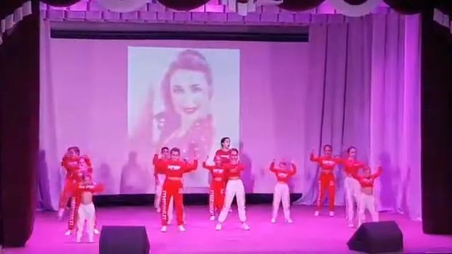 Наш танец хип хоп! смотреть онлайн