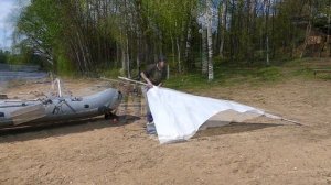 Надувная моторная лодка с парусом. (Надувной парусный