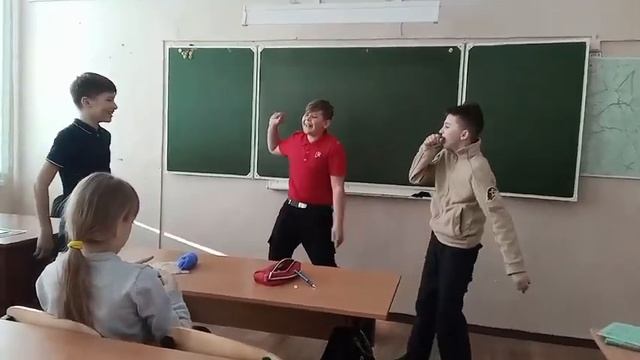 мои друзья в может и нет но они смешные🥺🥺🥺 смотреть онлайн