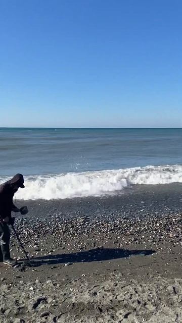 Нашли Золото в Чёрном море? ШОК!! #сочионлайн #сочи #зол? смотреть онлайн