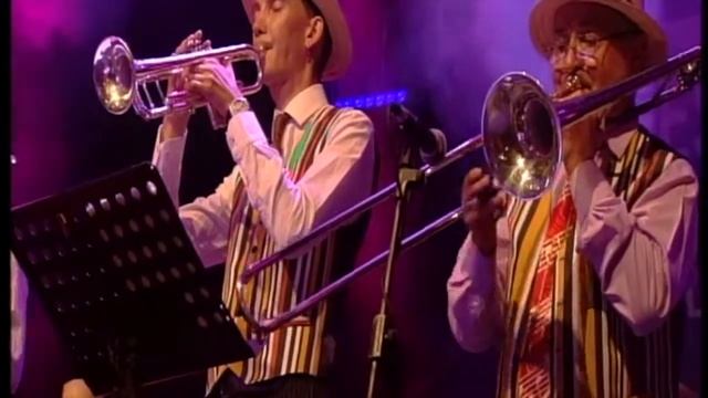 Уральский Диксиленд - Песенка О Капитане (Live at International Jazz Festival Bansko 2018) смотреть онлайн