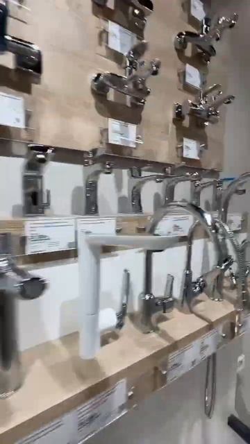 5 гипермаркетов сантехники и плитки в Москве #shorts смотреть онлайн