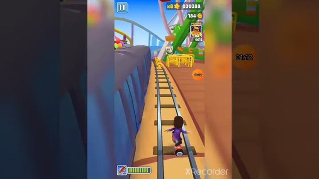 Играем в Subway Surf.