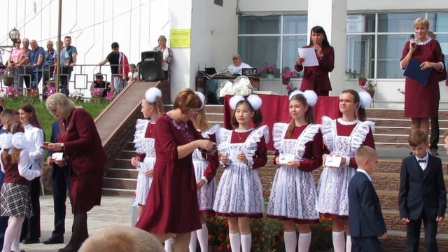 Награждение медалями ГТО. 1 сентября 2023г. МОУ ИРМО "Оекская СОШ" смотреть онлайн