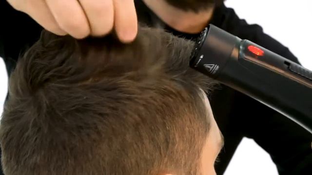 Стрижка бороды и повседневная укладка волос.