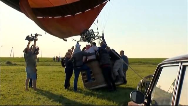 В Крыму по вине нижегородца девочку унесло на воздушном шаре смотреть онлайн