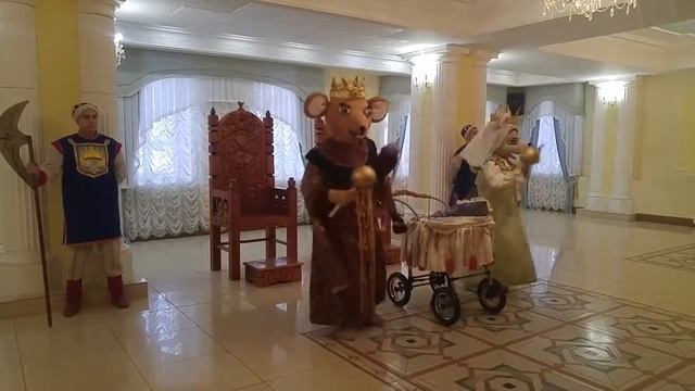 На приеме у королевской мышиной семьи, г.Мышкин смотреть онлайн