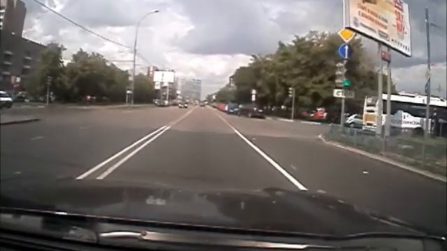 Автомобильный видеорегистратор B9M / B9H