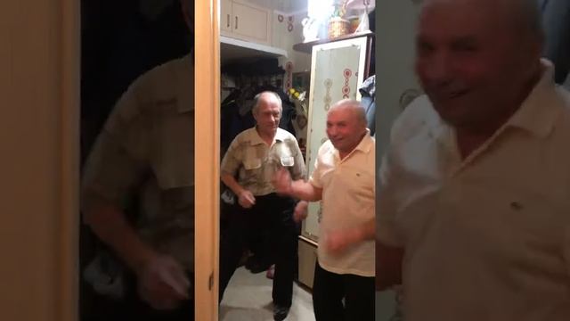 Дискотека. Юбилей 70 лет. Деды отжигают смотреть онлайн